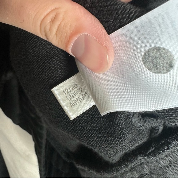 Adidas X Paris Basketball Black Logo Sweatshirt Sweater - Picture 9 of 9